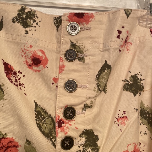 Brand New Cato Shorts…size 26W - Picture 3 of 5